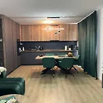 Luxury * Pozsony